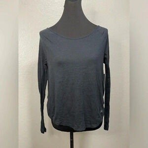 Under Armour Long Sleeve Black Open Back Criss Cross at hem workout top small